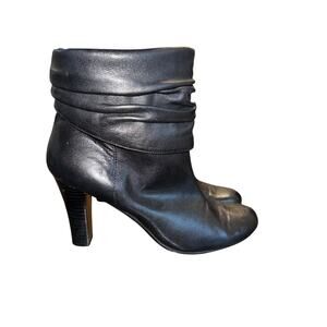 Women’s Nine West Black Leather Booties. Size 10